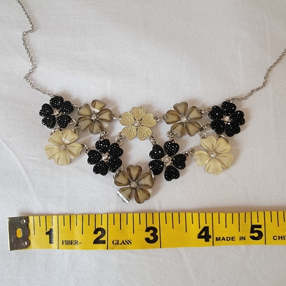 Floral Silver Tone Necklace - Picture 5 of 13